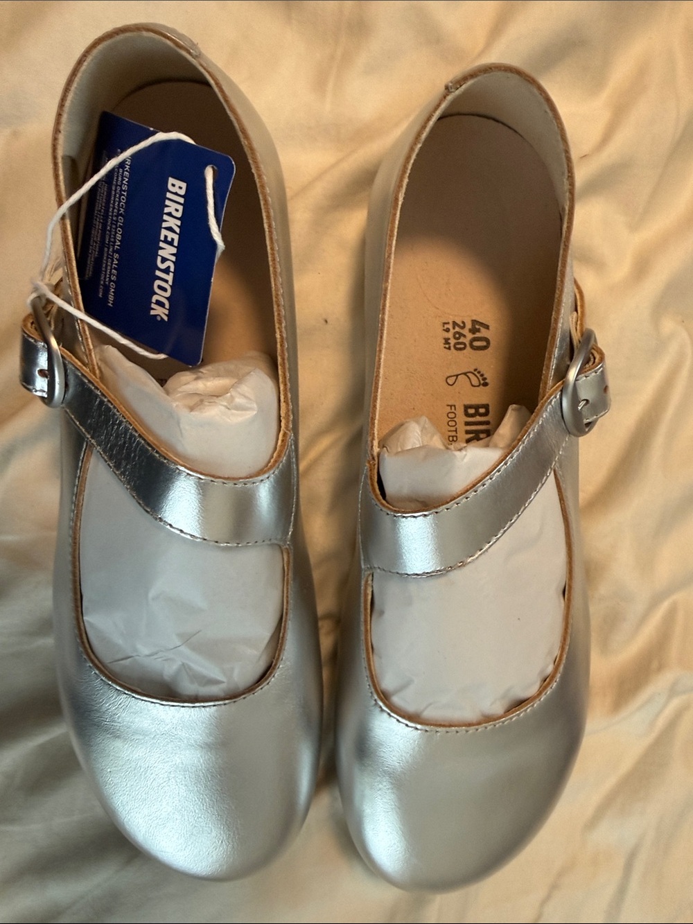 NEW! Never worn! Birkenstock Women's Metallic Silver Mary Jane Clogs
